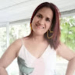 Meet your Posher, Claudia